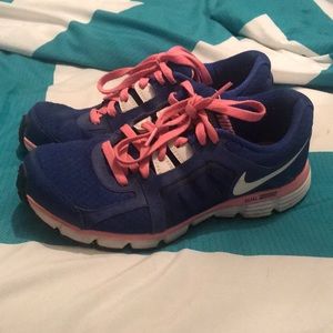 Women’s Nike shoes